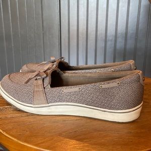 Brown Casual Flats with Bow